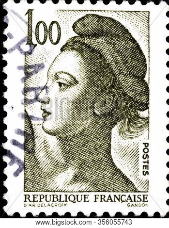 02 11 2020 Divnoe Stavropol Territory Russia The Postage Stamp France 1982 Liberty Woman Portrait