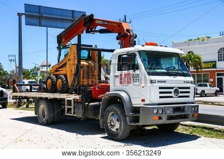 Tulum, Mexico - May 17, 2017: Crane Truck Volkswagen Worker 15-190e In The City Street.