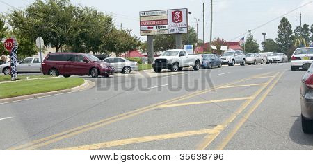 เพนซาโคลา FL - 1 สิงหาคม: อุปถัมภ์จัดร้านเจี๊ยบไฟล์-A ในเพนซาโคลา FL, 1 สิงหาคม 2