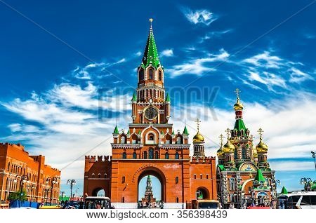 Blagoveshchenskaya Tower And Annunciation Cathedral - Mari El, Russia