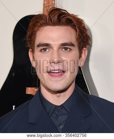 LOS ANGELES - MAR 07:  KJ Apa arrives for 'I Still Believe' Los Angeles Special Screening on March 07, 2020 in Hollywood, CA