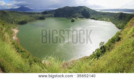 Vulcano Taal Crater Lake Tagaytay Filippine