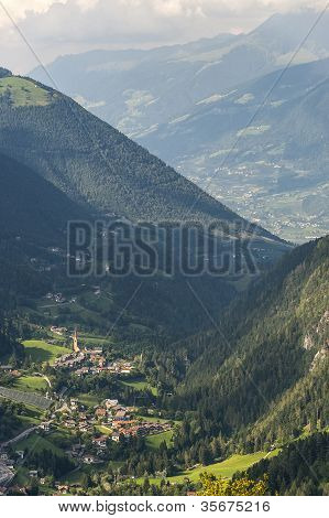 Val D'ultimo