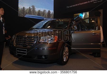 Pasay, Ph - Aug. 19: Dodge Town And Country Crd At 3rd Philippine International Motor Show On August