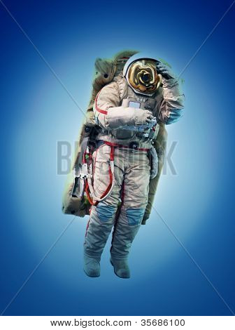 Astronauta en el espacio ultraterrestre