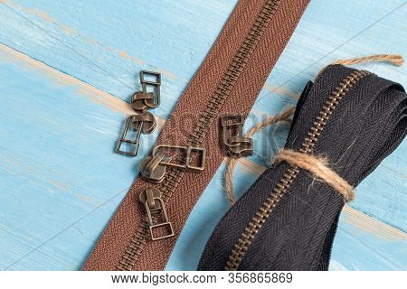 Black And Brown Metal Brass Zippers Stripes With Sliders For Handmade Leatherwork Leathercraft On Th