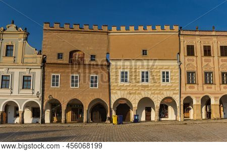 Telc, Czech Republic - September 14, 2020: Historic Houses In Evening Light At The Market Square In 