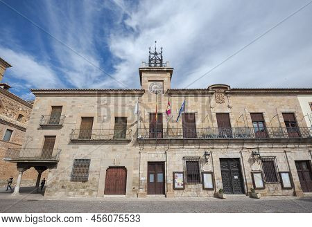 Almagro, Spain - October 11, 2021: City Hall Of Almagro, In The Province Of Ciudad Real, Spain. This