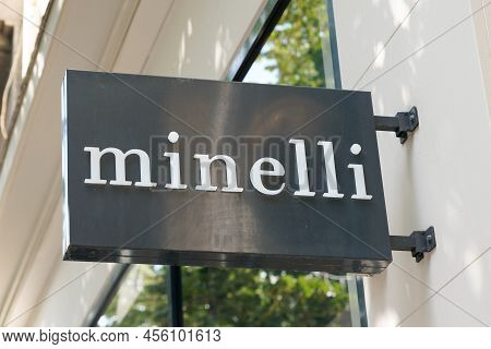 Bordeaux , Aquitaine  France - 05 17 2022 : Minelli Sign Shop Logo And Brand Text In Wall Front Of S