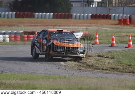 Kocaeli, Turkey - December 26, 2021: Bugra Can Kilic Drives Mitsubishi Lancer Evo Ix Of Evofone Rall