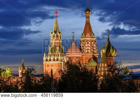 Cathedral Of Vasily The Blessed (saint Basil's Cathedral) And Spasskaya Tower Of Moscow Kremlin On R