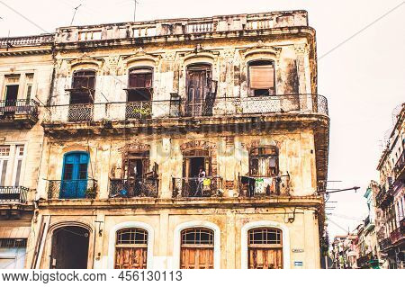 Havana, Cuba - July 06 2018 : No Money To Take Care Of This Colonial Era Buildings At The Corner Of 