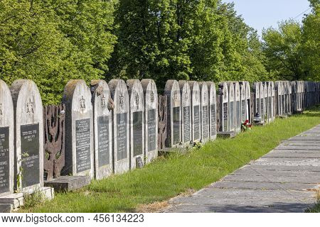 Lublin, Poland - May 24, 2022: New Jewish Cemetery, Row Of Many Jewish Graves With Matzevas And Epit
