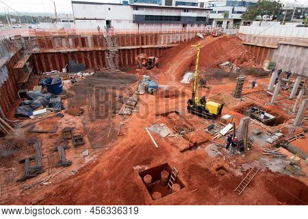 Brasilia, Brazil June 13, 2022 Construction Of New Commercial And Apartment Buildings In 511 Block O