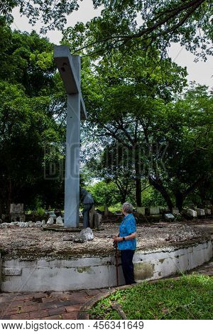 Armero, Colombia - May, 2022: Monument Commemorating The Visit Of Pope John Paul Ii In 1986 To The S