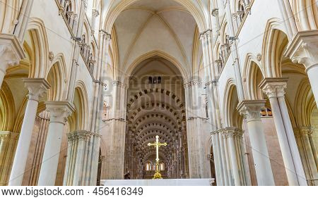 Saint Mary Magadalene Abbey, Vezelay, France, Interiors