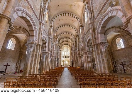 Saint Mary Magadalene Abbey, Vezelay, France, Interiors