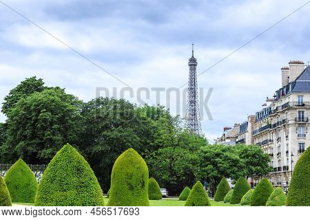 View Of The Eiffel Tower From The Palace Of The Invalids, Grenelle Street