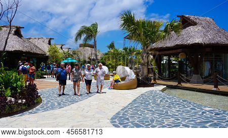 Puerto Plata, Dr - January 10, 2022: Shops At Cruise Port Taino Bay In Puerto Plata, Dominican Repub
