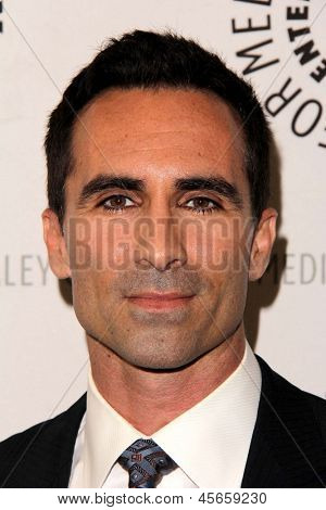 Лос-Анджелес - 10 мая: Нестор Карбонелл прибывает на «Bates Motel» переосмысление событие икона кино