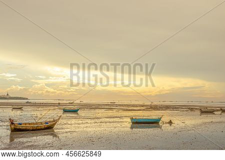 Beautiful Sunset Scenic Of Local Boat Parking Into The Sea Mud From Na Kluea Bay At Bang Lamung Beac
