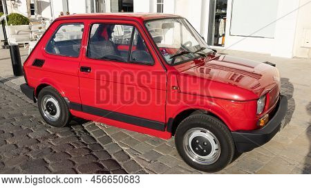 Bordeaux , Aquitaine  France - 06 12 2022 : Fiat 126 Retro Red Vintage Model Old Timer Car Side View