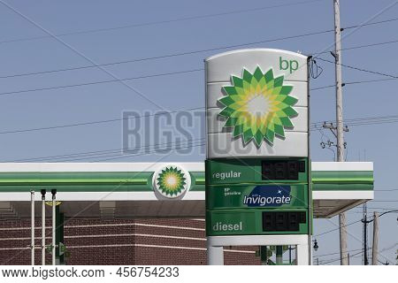 Lebanon - Circa June 2022: Bp Retail Gas Station. Bp And British Petroleum Is A Global British Oil A