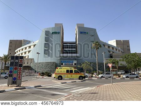 Beer Sheva, Israel - May 30, 2022: Soroka University Medical Center And An Ambulance, The Main Hospi
