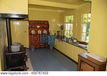 Enkhuizen, Netherlands, June 2022. The Interior Of An Old-fashioned Kitchen From 1900.