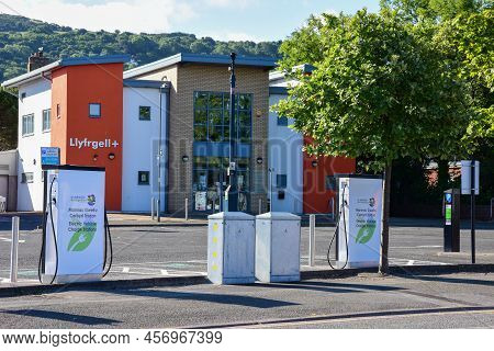 Prestatyn, Uk. Mar 27, 2022.electric Vehicle Charging Stations Have Been Installed At The Kings Aven