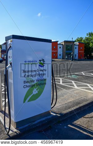 Prestatyn, Uk. Mar 27, 2022.electric Vehicle Charging Stations Have Been Installed At The Kings Aven