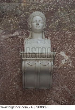Donaustauf, Germany - Circa June 2022: Bust Of German Empress Maria Theresia At Walhalla Temple By S