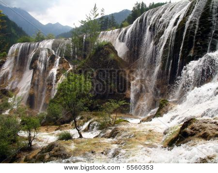 Jiuzhaigou vodopád