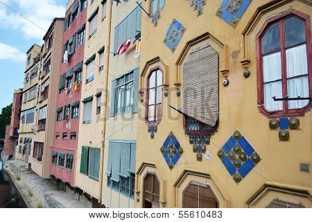Houses Over Onyar River In Girona.