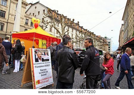 People talk about politic in Geneva, Switzerland.