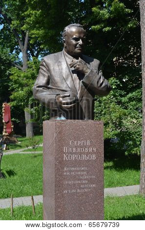 KIEV, UKRAINE - 26 MAY 2014:Historical area of the campus of Polytechnic University.Sergey Korolev monument.Soviet rocket  creator.(Famous R-7 ,Sputnik-1 e.t.c.) May 26 , 2014 in Kiev, Ukraine 