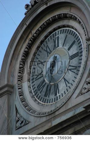 Antico orologio