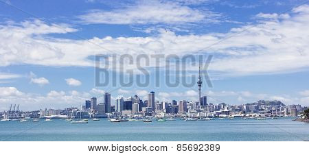 Wide view cityscape of Auckland, New Zealand