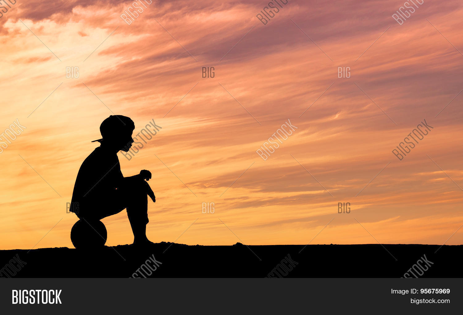 Imagen Y Foto Silhouette Boy Prueba Gratis Bigstock