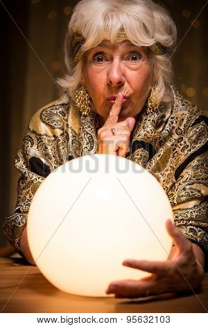 Terrified Medium Holding Ball