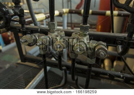 The five-valve for connecting the flow venturi