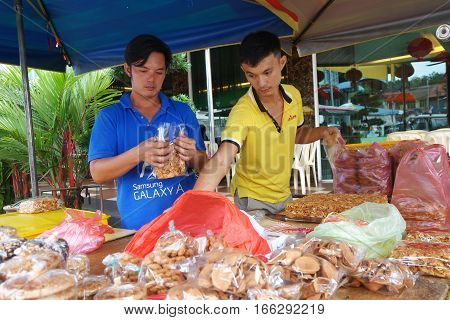 Roadside Stall Selling Maltose Candy Biscuit At Tualang In Malaysia