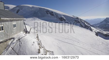 Alpine Views and Panoramas Across Zermatt and Cervinia