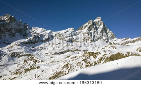 Alpine Views and Panoramas Across Zermatt and Cervinia