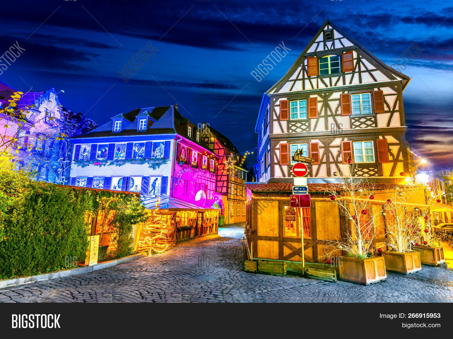 Decoration De Facade De Noel Colmar Alsace France Image Photo Free Trial Bigstock