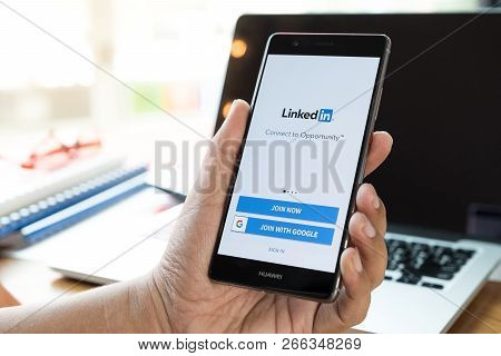 Chiang Mai, Thailand - Mar 28, 2018: Huawei P10 With Linkedin Application On The Screen. Linkedin Is