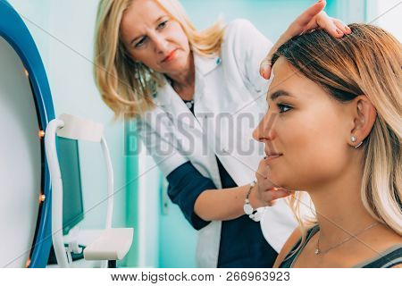 Ophthalmology. Visual Filed Testing. Automatic Computer Perimeter