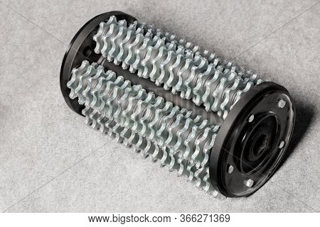 Drum With Shafts And Eight-pointed Metal Cutters For The Milling Machine For Rough Removal Of The Up
