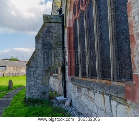 Abergele, Uk: Aug 19, 2019:st. Michael\'s Church In Abergele Is A Medieval Church. It Has An Unusual