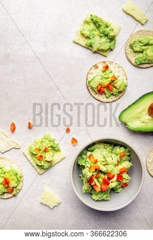 Healthy Gluten Free Snacks. Oatcakes And Sea Salt Crackers With Avocado And Bell Pepper Mash. Ideal 